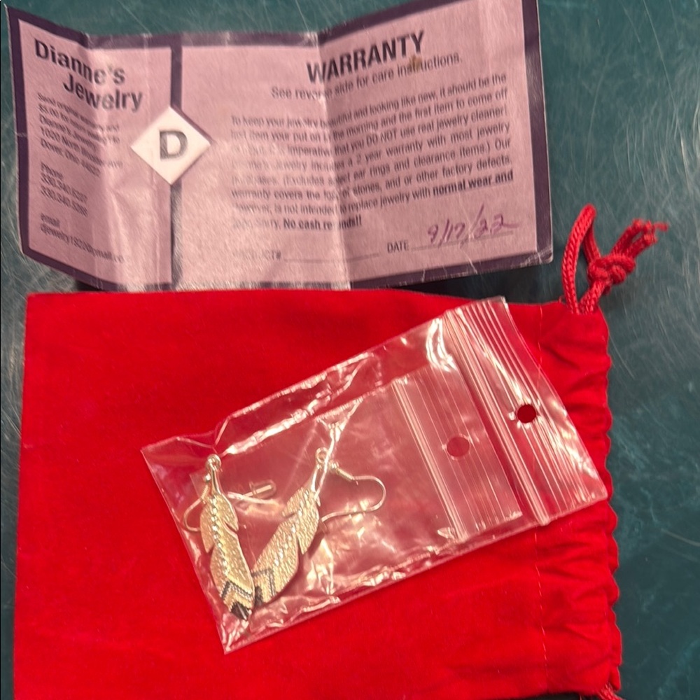 Chic Silver Feather Drop Earrings - image 1